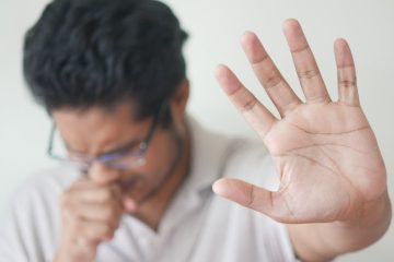 Chat qui éternue : causes, symptômes et traitements 6 découvrez les causes fréquentes des éternuements chez le chat et comment y remédier pour assurer la santé de votre animal.