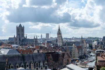 découvrez nos conseils pratiques pour voyager en belgique avec votre chat en toute sérénité, incluant préparation, transport et hébergement adaptés.